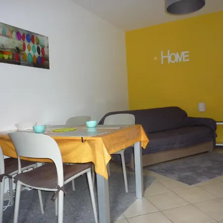 Gallo Mit Ueberdachter Terrasse Parkplatz 100 Mtr Z * קנוביו