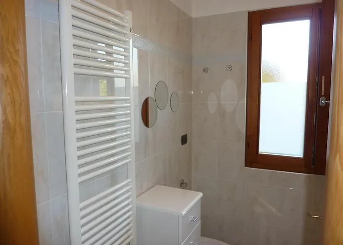 Gallo Mit Ueberdachter Terrasse Parkplatz 100 Mtr Z *